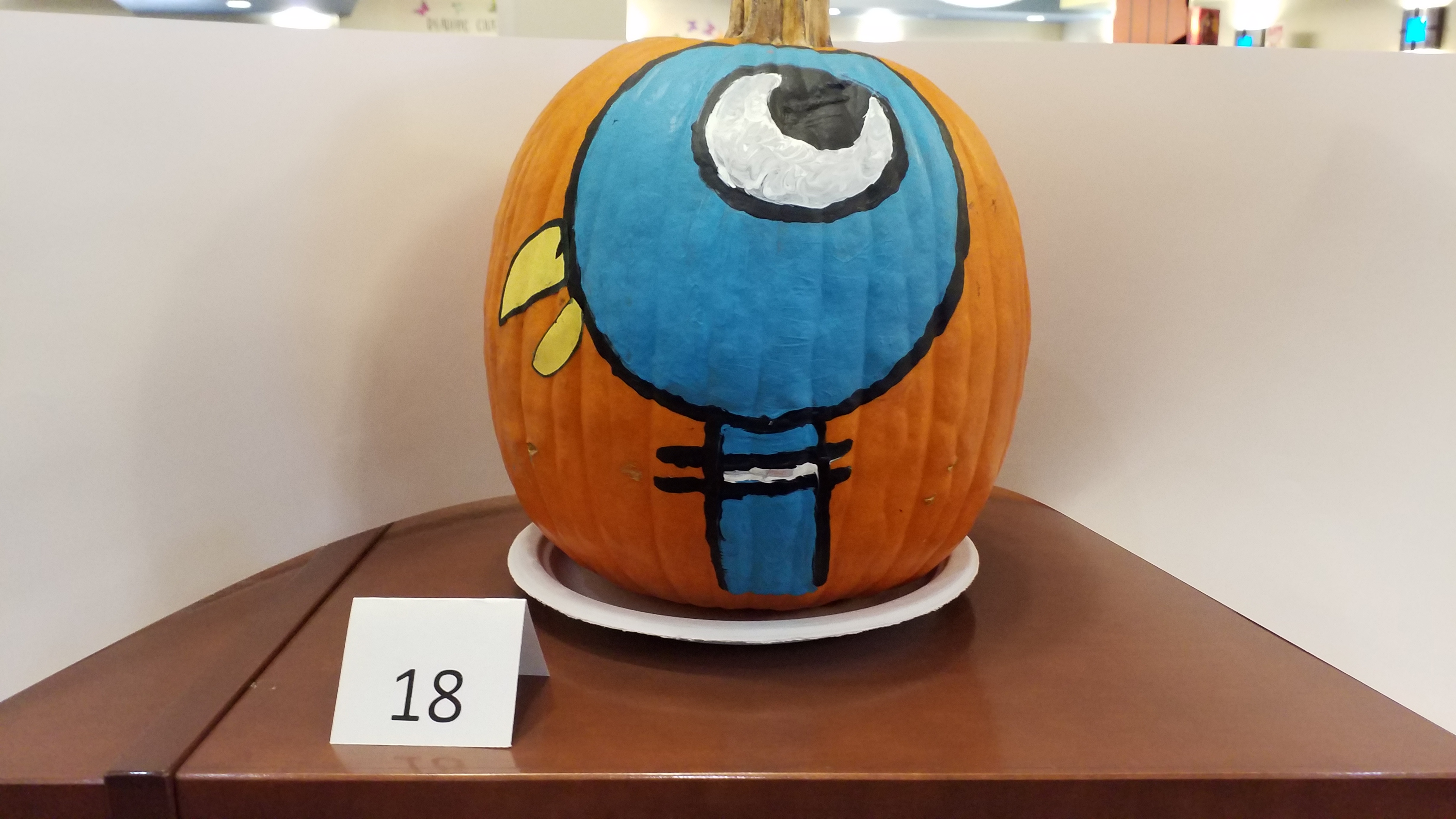 Pumpkin decorated as Mo Willems's Pigeon